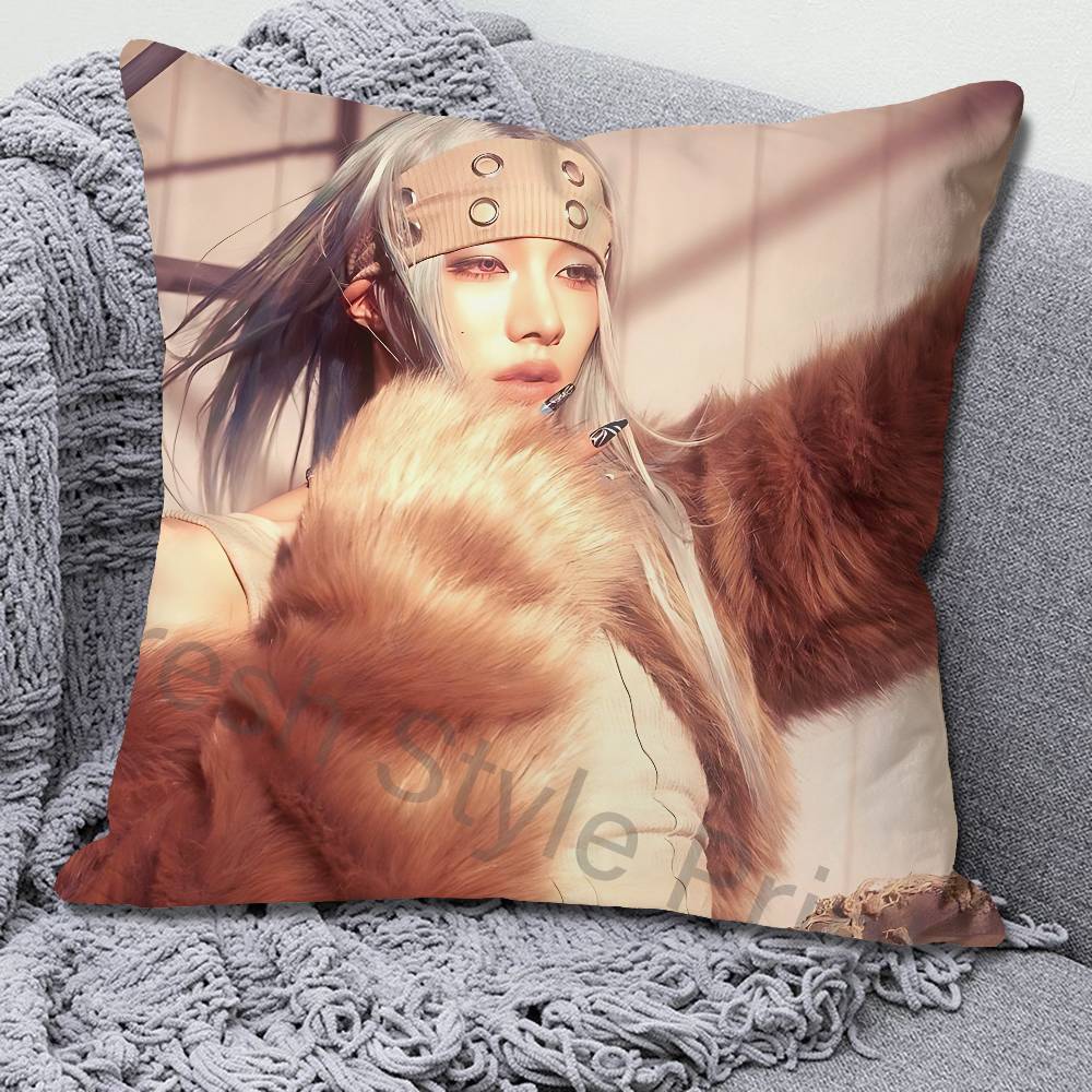X-XLov Group R-Rui Anime Celeb - đánh giá và giá R/Anime Merchandise